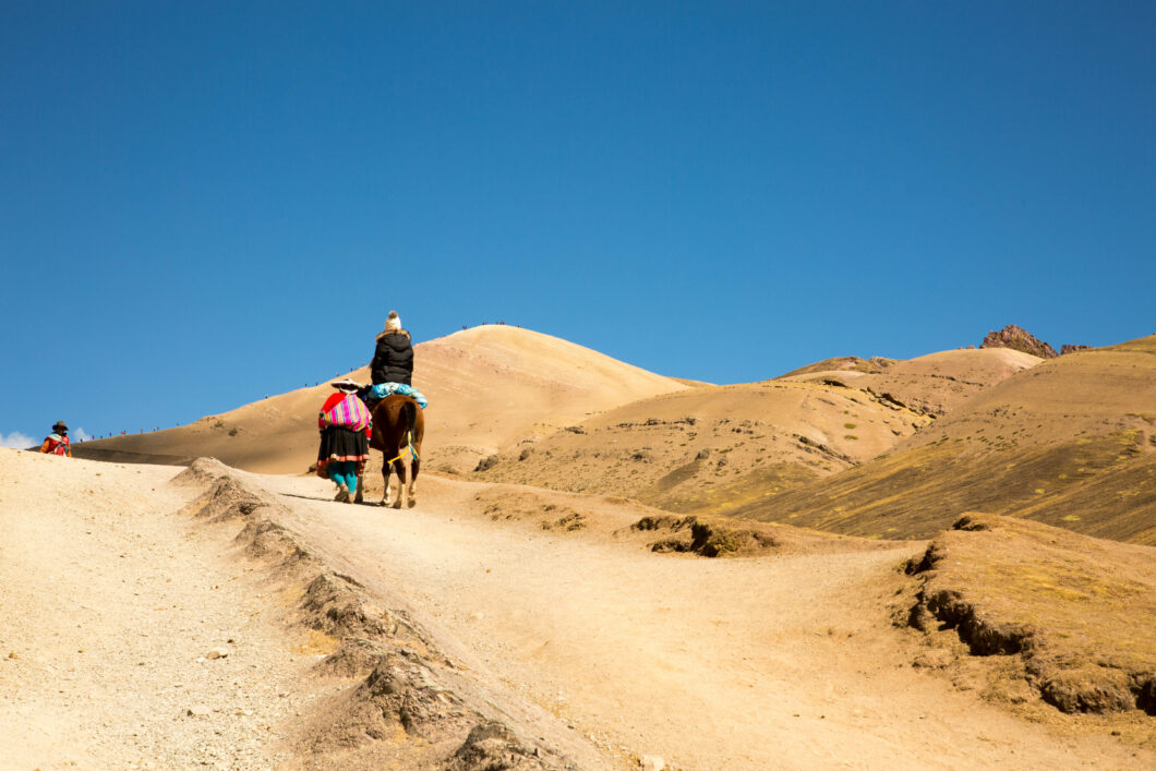 horse rides Rainbow Mountain