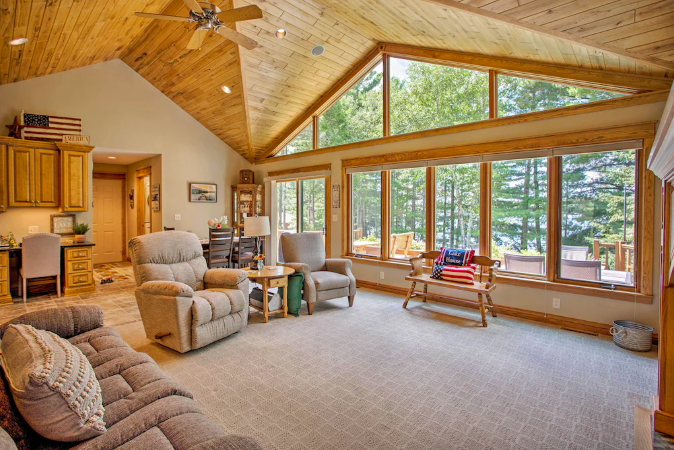 The Coolest VRBO Rentals in Hayward, WI Featuring Cabins & Lakefront ...