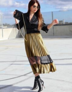 The Best Colors to Go with Gold + Outfit Ideas & Styling Tips