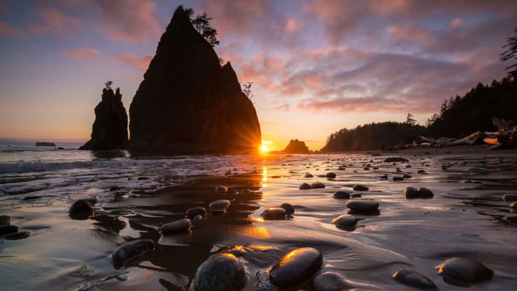 Sunset at Rialto Beach in Olympic National park, Washington ,USA.