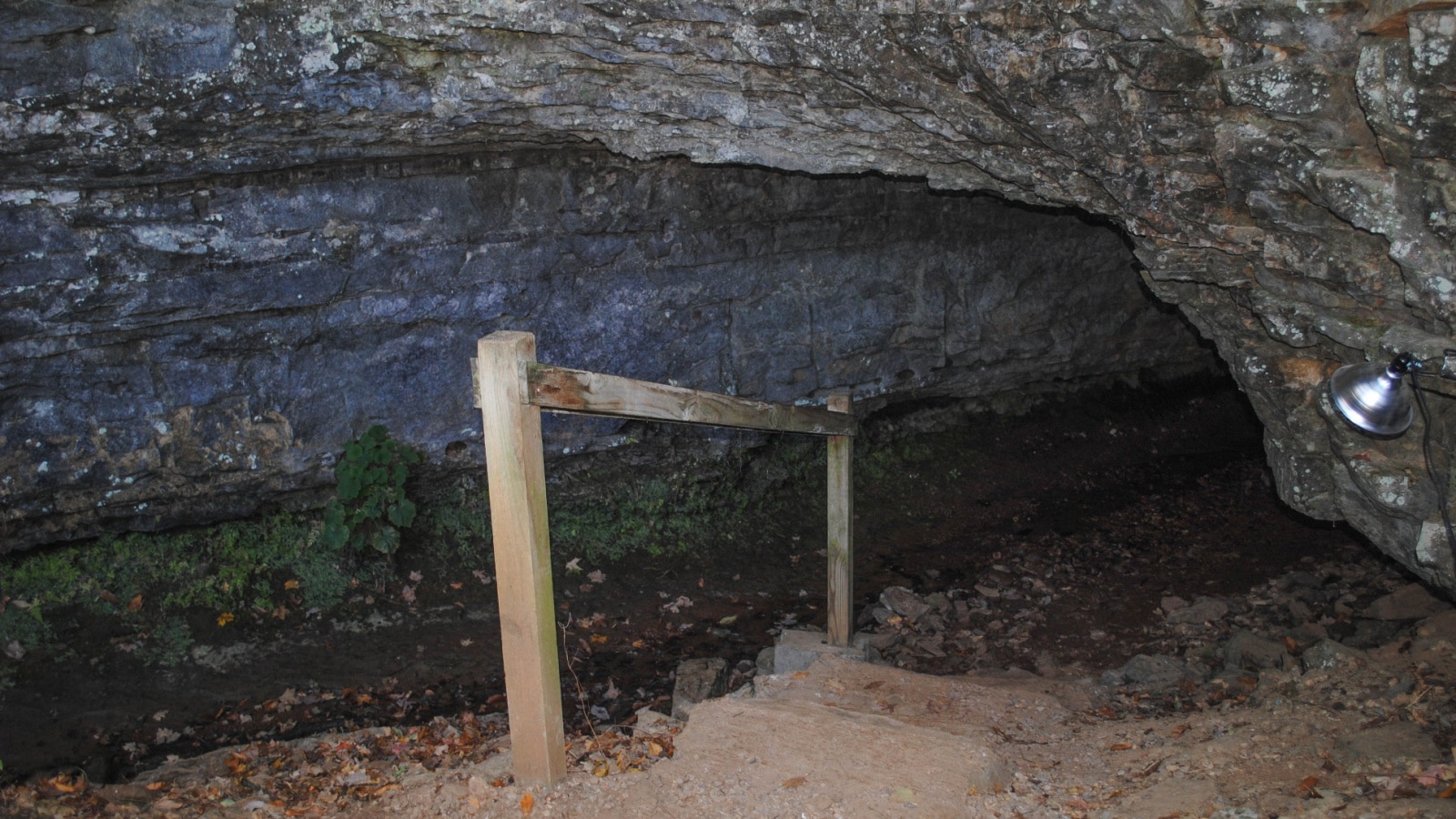 Tennessee - The Bell Witch Cave, Adams