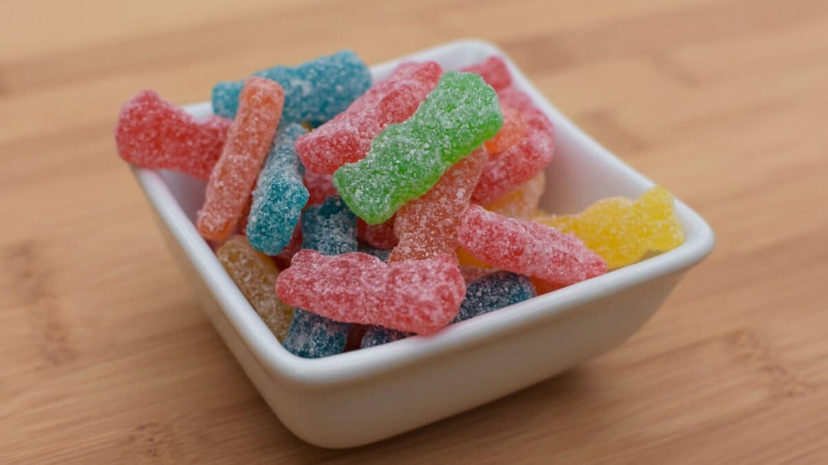 sour gummy candies