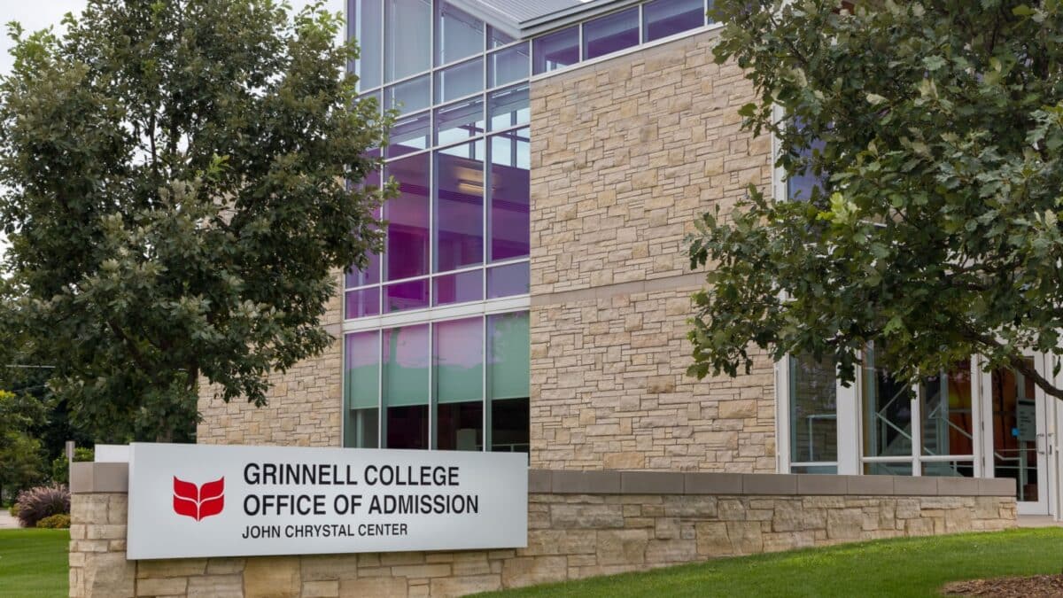 GRINNELL, IA/USA - AUGUST 8, 2015: Grinnell College Office of Admission on the campus of Grinnell College.