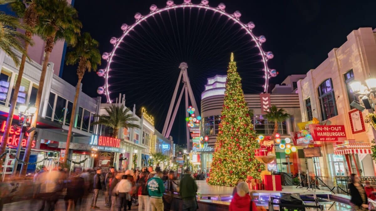 Las Vegas, DEC 25: Night view of the Linq Ferris Wheel and christmas tree on DEC 25, 2017 at Las Vegas, Nevada